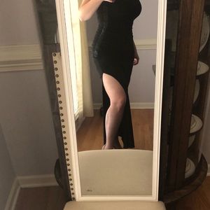 Floor length black one shoulder gown size L